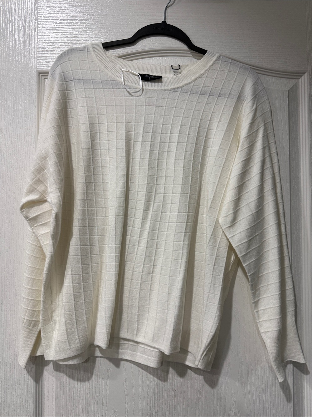 Tahari Ivory Textured Crewneck Sweater